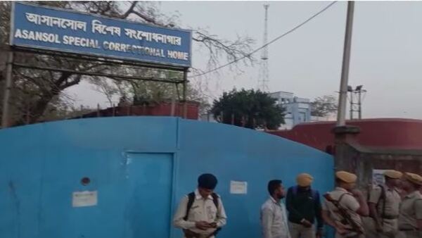  জোকা ইএসআই হাসপাতালে স্বাস্থ্য পরীক্ষা