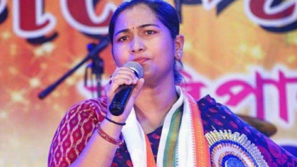 সোশ্যাল মিডিয়ায় বিস্ফোরক মন্তব্য সাংসদের সোশ্যাল মিডিয়ায় বিস্ফোরক মন্তব্য সাংসদের