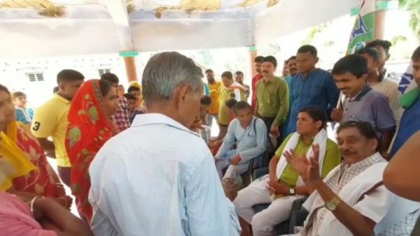 ক্ষোভফ প্রকাশ বিজেপি বিধায়কের 