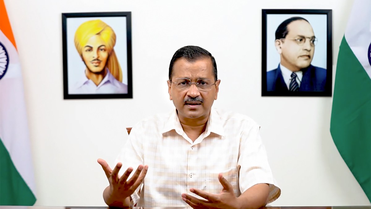 মোদীর ডিগ্রি নিয়ে প্রশ্ন