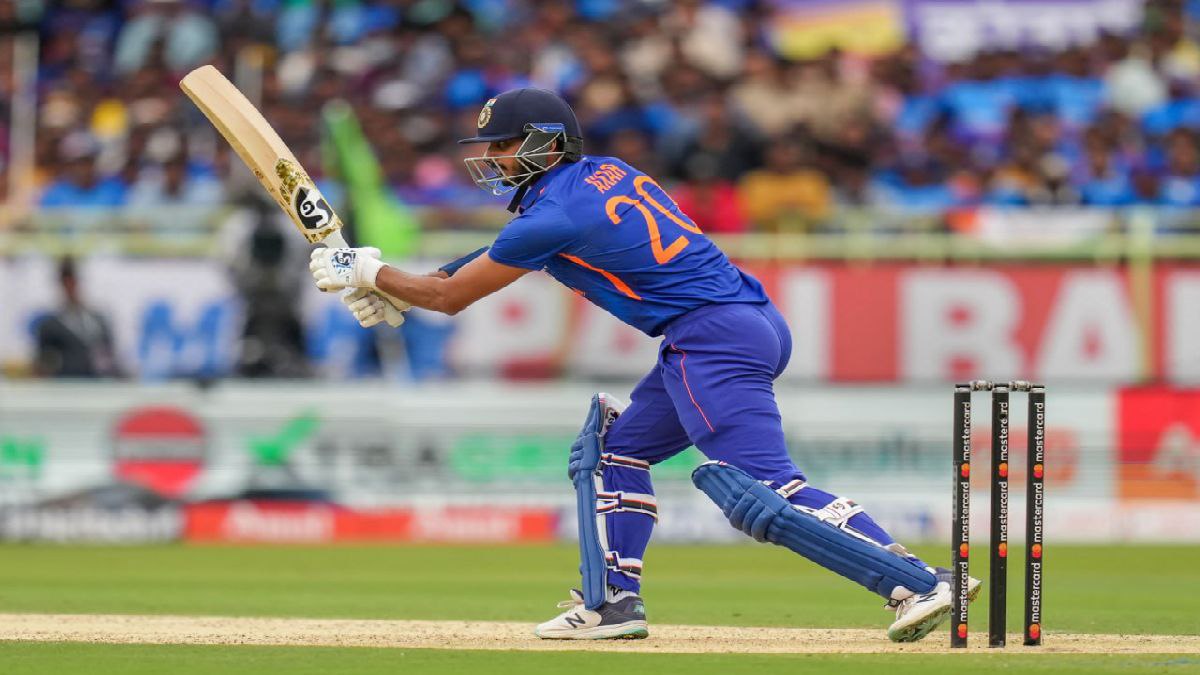 ২৬ ওভারে ১১৭!