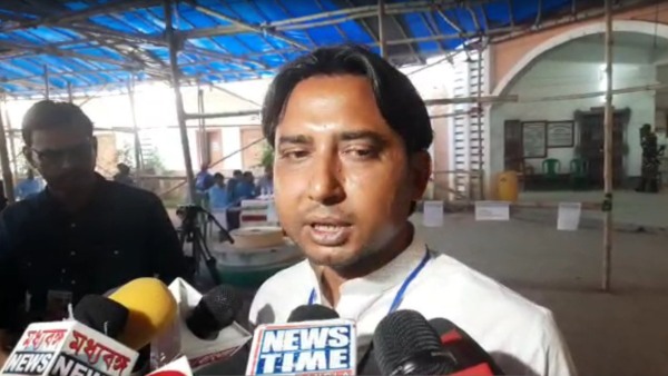 বিধানসভায় জোটের খাতা খুলল