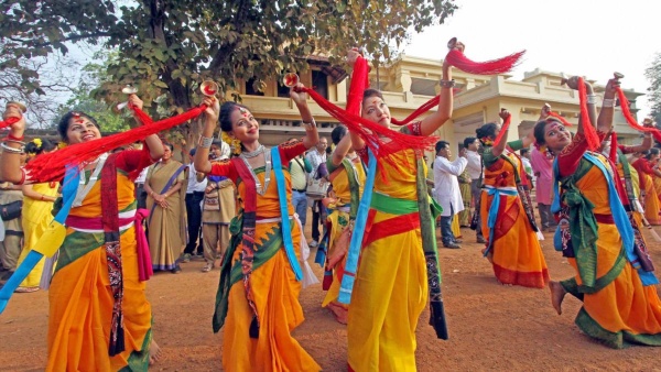 বিশ্বভারতীয় সিদ্ধান্তে পর্যটনে ধাক্কা বিশ্বভারতীয় সিদ্ধান্তে পর্যটনে ধাক্কা