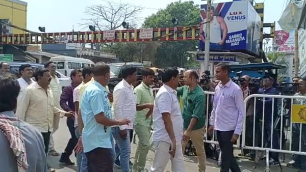 সাংগঠনিক দায়িত্বে জেলার বাইরের তিন নেতা
