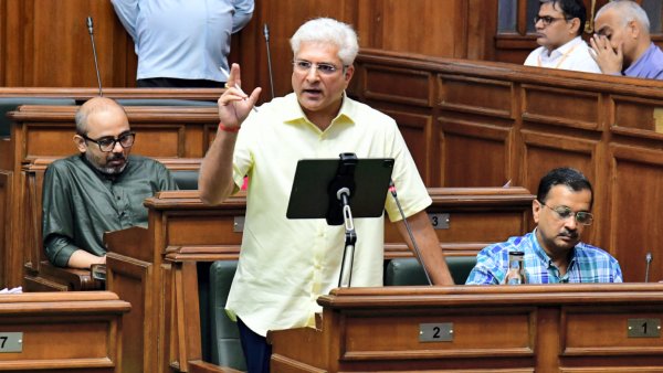 শিক্ষাক্ষেত্রে বিপুল বরাদ্দ শিক্ষাক্ষেত্রে বিপুল বরাদ্দ