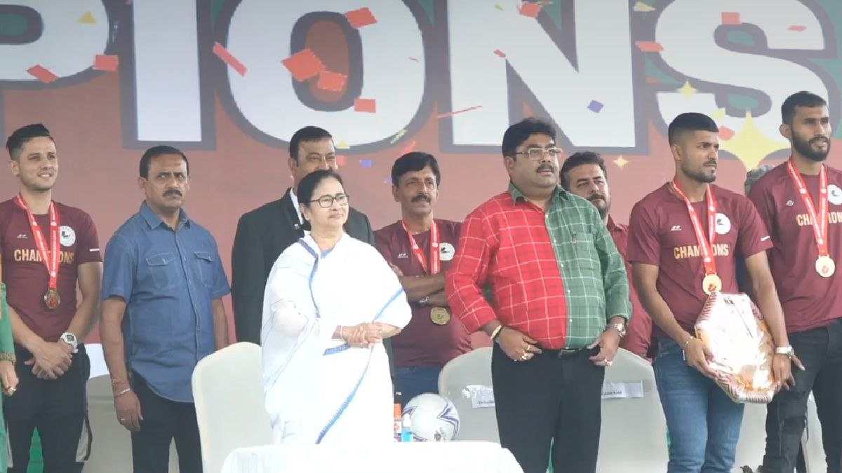 ইস্টবেঙ্গল প্রসঙ্গ