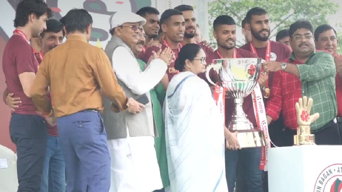 মোহনবাগানে স্মৃতিমেদুর মমতা