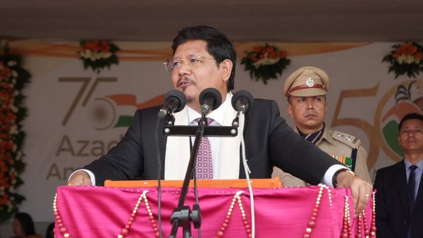 অন্যান্যরা বড় ভূমিকায়