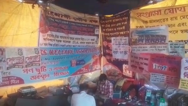 আন্দোলনের ঝাঁঝ বাড়াচ্ছে যৌথমঞ্চ