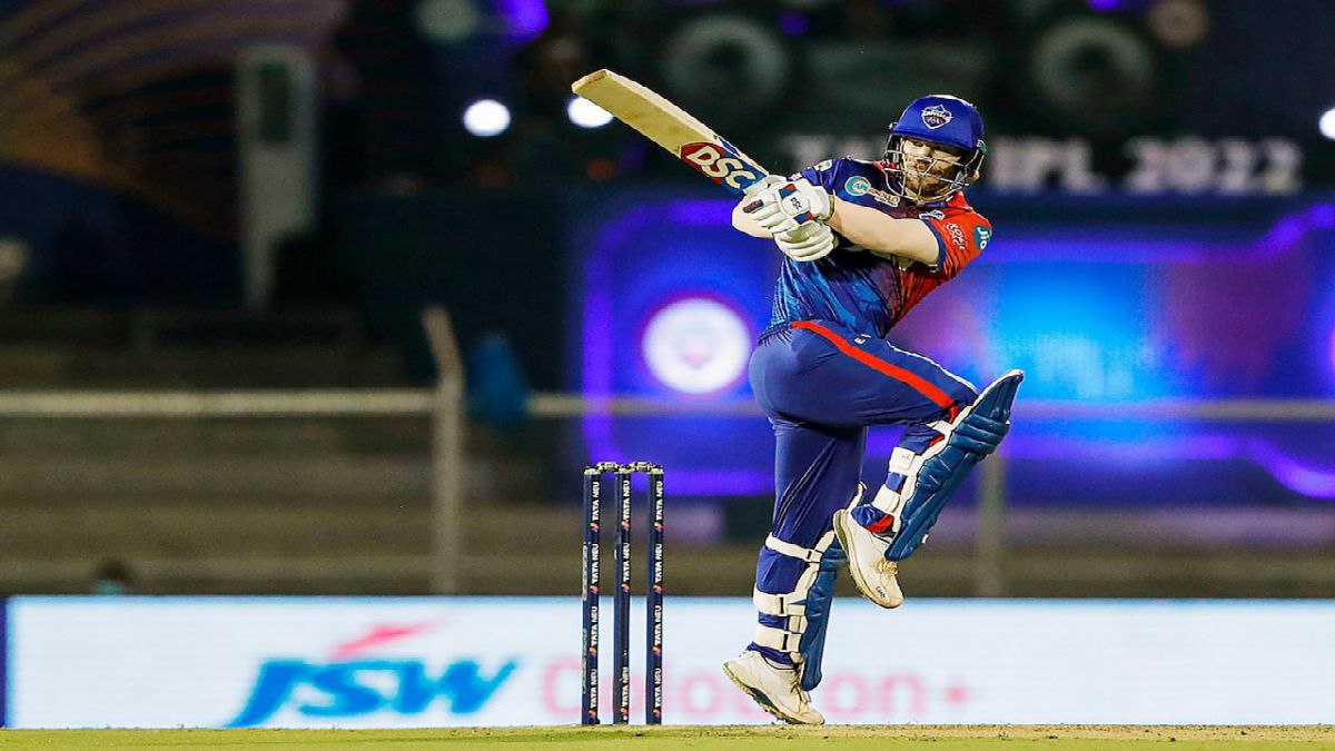 ওয়ার্নারে আস্থা