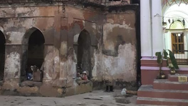 থাকার জায়গা