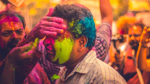 হোলি পালনে বাধা