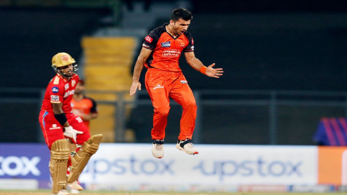 পেস আক্রমণের তুলনায় দুর্বল স্পিন পেস আক্রমণের তুলনায় দুর্বল স্পিন