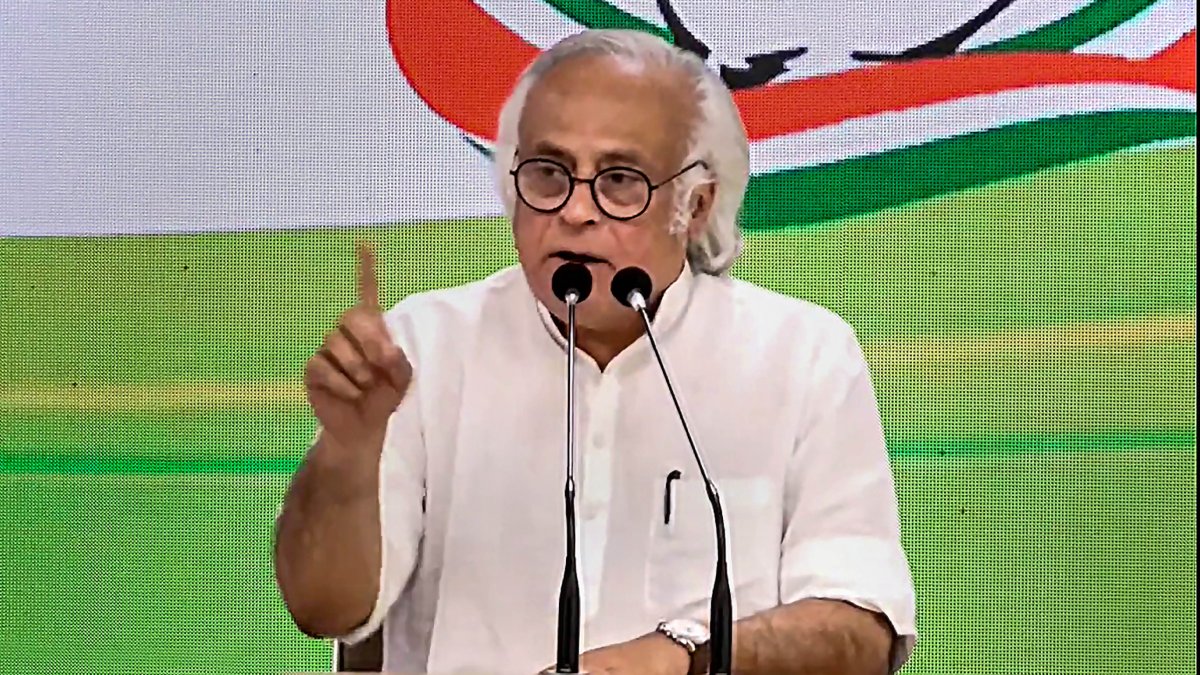 স্বরাষ্ট্রমন্ত্রীকে জিজ্ঞাসাবাদের দাবি