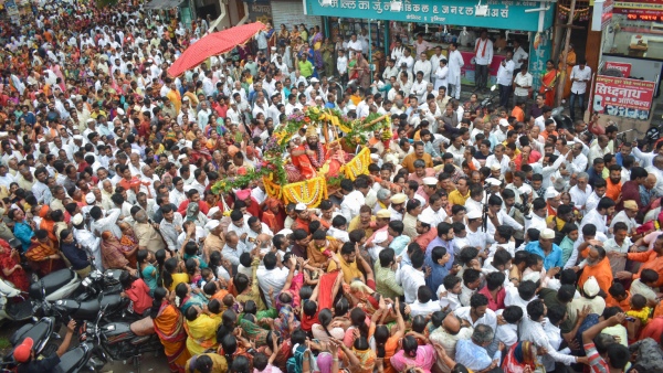 লিঙ্গায়তবাদের প্রতিষ্ঠা কর্নাটকে লিঙ্গায়তবাদের প্রতিষ্ঠা কর্নাটকে
