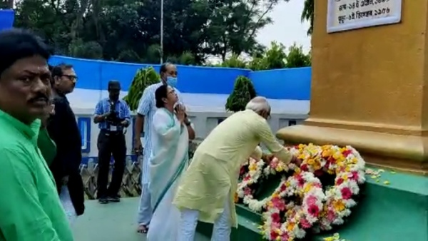 কেন্দ্রের বিরুদ্ধে বঞ্চনার অভিযোগ