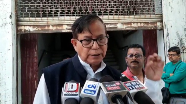 মিডিয়ার একাংশের বিরুদ্ধে সরব মিডিয়ার একাংশের বিরুদ্ধে সরব