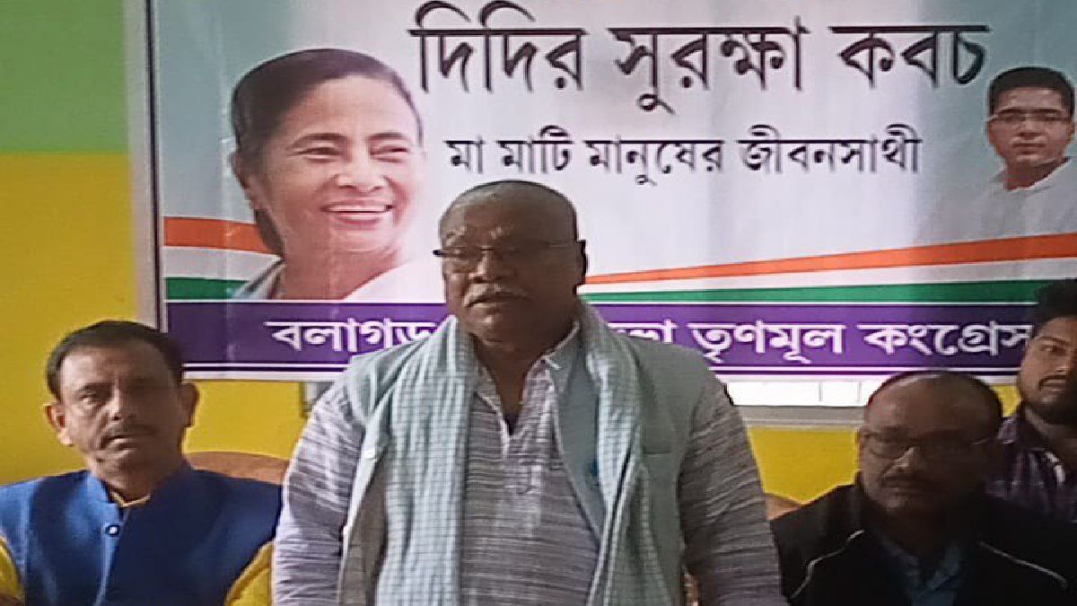 টাকা ফিরিয়েছেন ব্লক সভাপতি