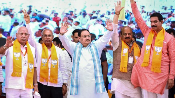 কর্নাটক জিততে গেলে লিঙ্গায়েত ছাড়াও অন্যদের মনজয় করতে হবে বিজেপিকে