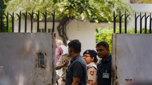 অভূতপূর্ব, বলেছেন রাহুল