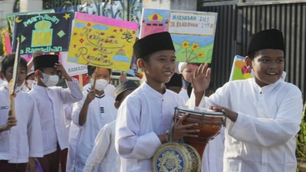সৌদি আরর ও বিশ্বের অন্যান্য জায়গায় রমজান সৌদি আরর ও বিশ্বের অন্যান্য জায়গায় রমজান