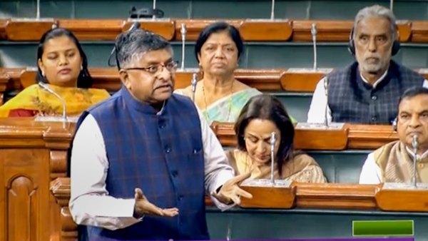 কি মন্তব্য করেন রাহুল 