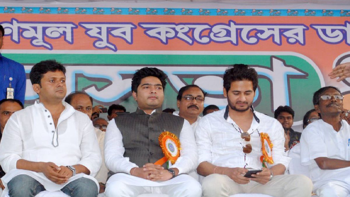 অভিষেকের সঙ্গে শান্তনুর ঘনিষ্ঠতা 