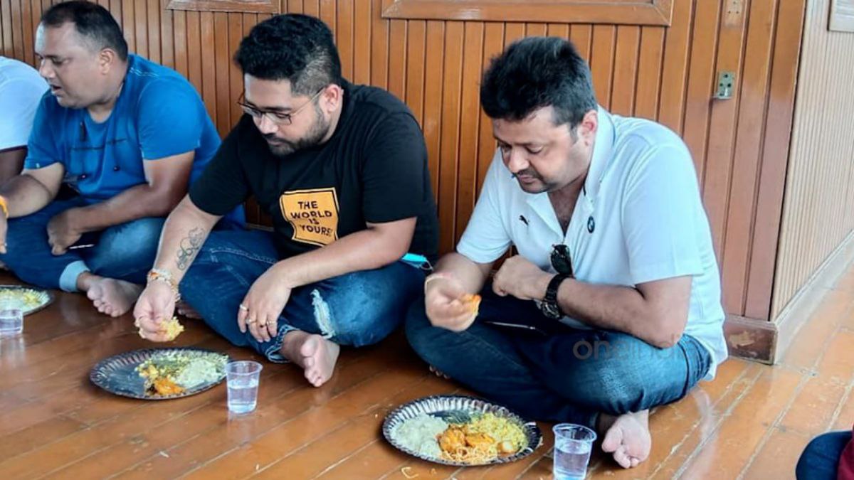 কুন্তলকে সংবর্ধনা সংবাদমাধ্যমের! কুন্তলকে সংবর্ধনা সংবাদমাধ্যমের!