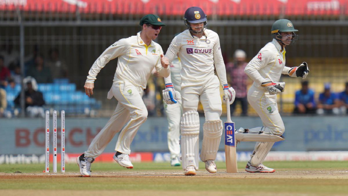 ইন্দোর টেস্টে ভারতের উপর চাপ বাড়াল অস্ট্রেলিয়া ইন্দোর টেস্টে ভারতের উপর চাপ বাড়াল অস্ট্রেলিয়া