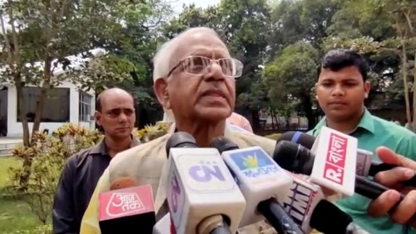 মানুষ কি সেসব ভুলে যাবেন!