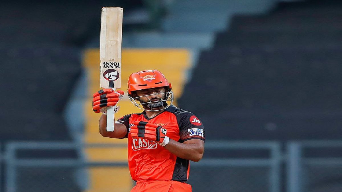 ব্যাটিং বিভাগ শক্তিশালী ব্যাটিং বিভাগ শক্তিশালী