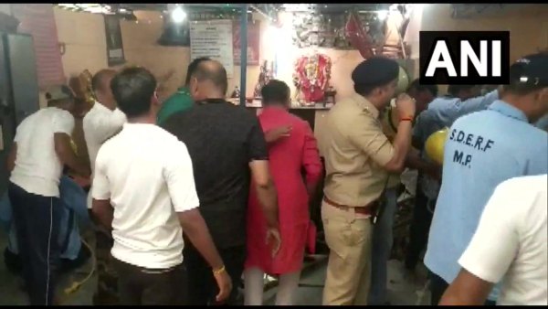 কী জানালেন প্রত্যক্ষদর্শীরা কী জানালেন প্রত্যক্ষদর্শীরা