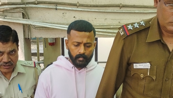 কী জানালেন পুলিশ আধিকারিক কী জানালেন পুলিশ আধিকারিক