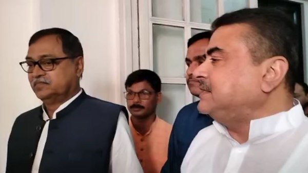সাকুল্যে মিনিট দশেক অধ্যক্ষের ঘরে 