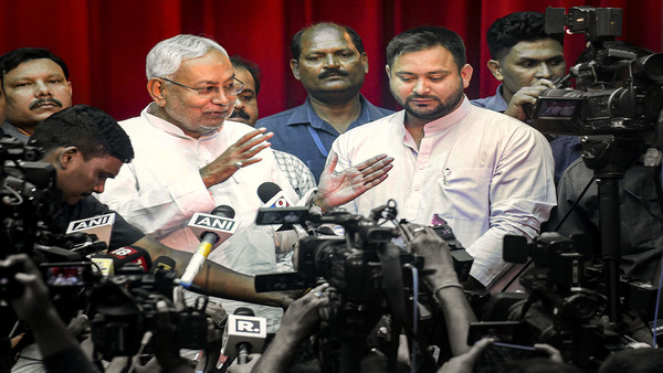 কেন্দ্রের হস্তক্ষেপ দাবি