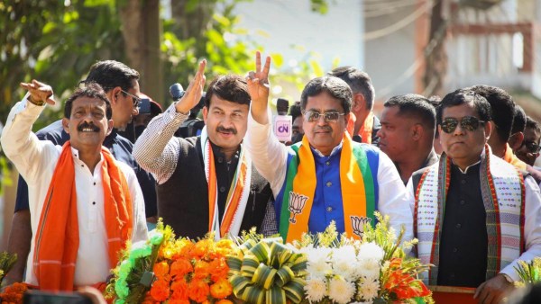 ত্রিপুরায় বাম-বিজেপির হাড্ডাহাড্ডি লড়াই ত্রিপুরায় বাম-বিজেপির হাড্ডাহাড্ডি লড়াই