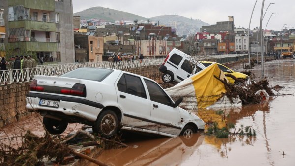 বন্যায় ভাসছে তুরস্ক বন্যায় ভাসছে তুরস্ক