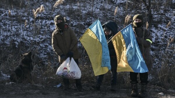 অনেকেই সদস্য নয় অনেকেই সদস্য নয়