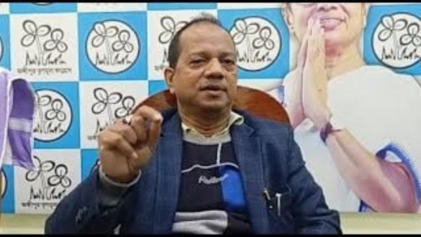 জাকির হোসেনের বাড়ি সহ একাধিক জায়গাতে তল্লাশি জাকির হোসেনের বাড়ি সহ একাধিক জায়গাতে তল্লাশি