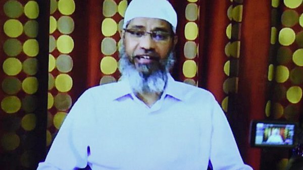  ভারতে জাকির নায়েকের বিরুদ্ধে অভিযোগ