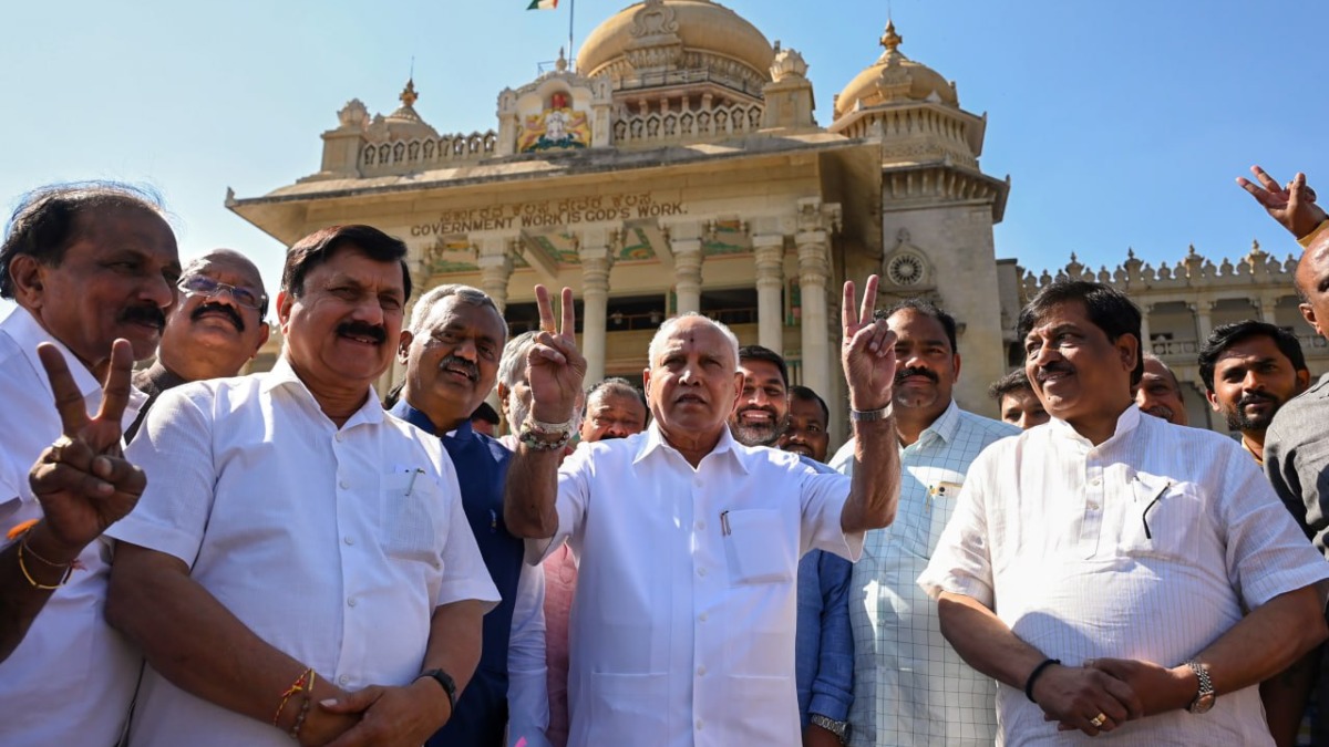 Karnataka Election 2023: কার পাল্লা ভারী কর্নাটকে! বিধানসভা নির্বাচনে কে হবেন ‘ইমপ্যাক্ট প্লেয়ার’ Karnataka Election 2023: কার পাল্লা ভারী কর্নাটকে! বিধানসভা নির্বাচনে কে হবেন ‘ইমপ্যাক্ট প্লেয়ার’