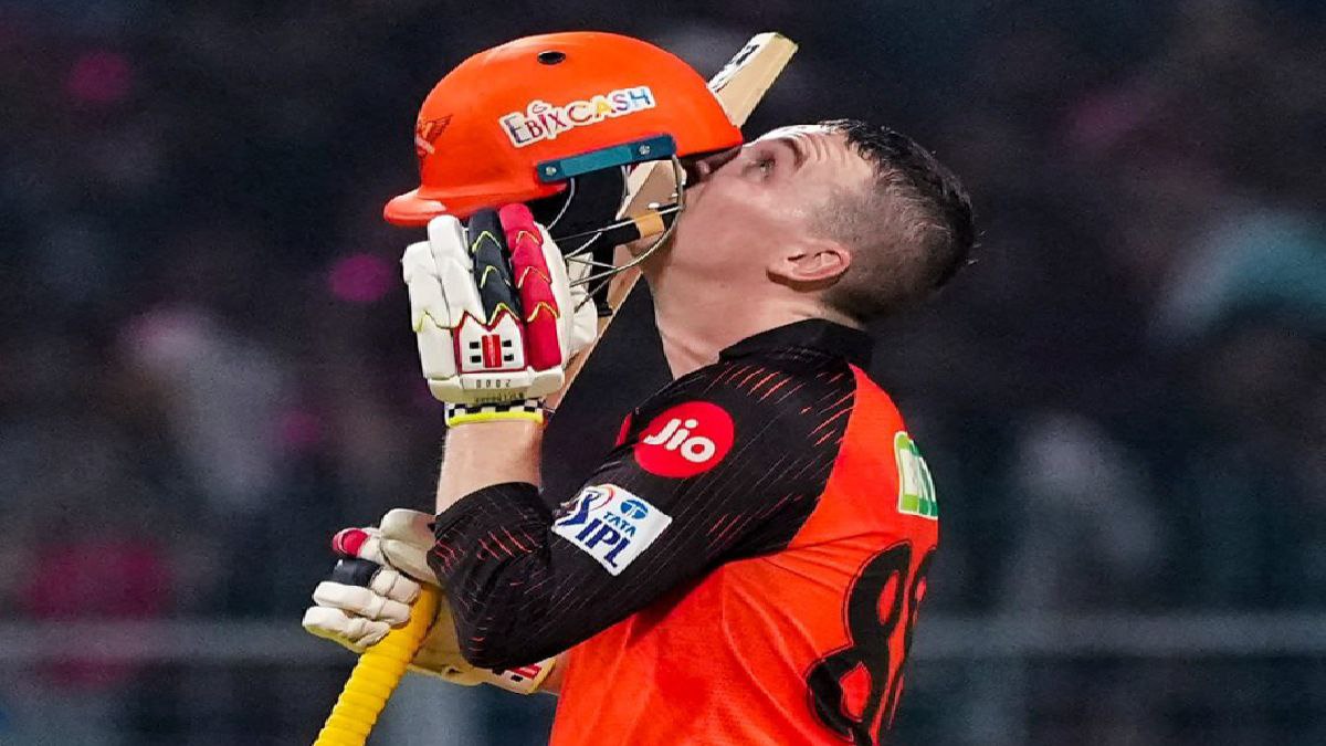 ব্রুক ইডেন শতরান ব্রুক ইডেন শতরান