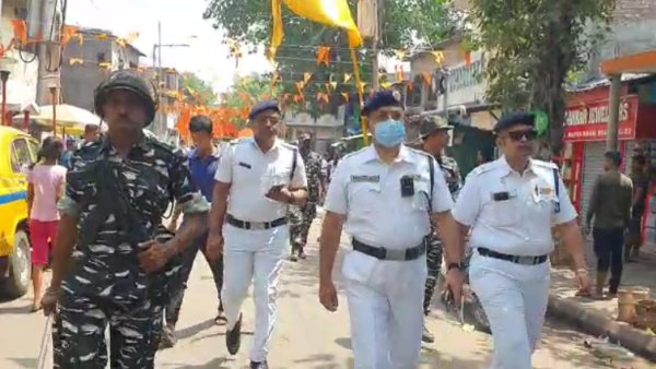 কেন্দ্রীয় বাহিনীর রুটমার্চ কলকাতায়