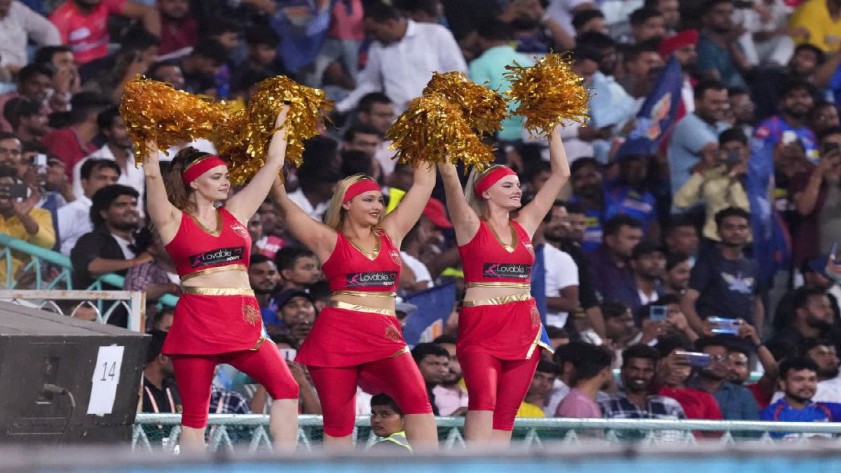 চিয়ারলিডার আইপিএলের আসরে