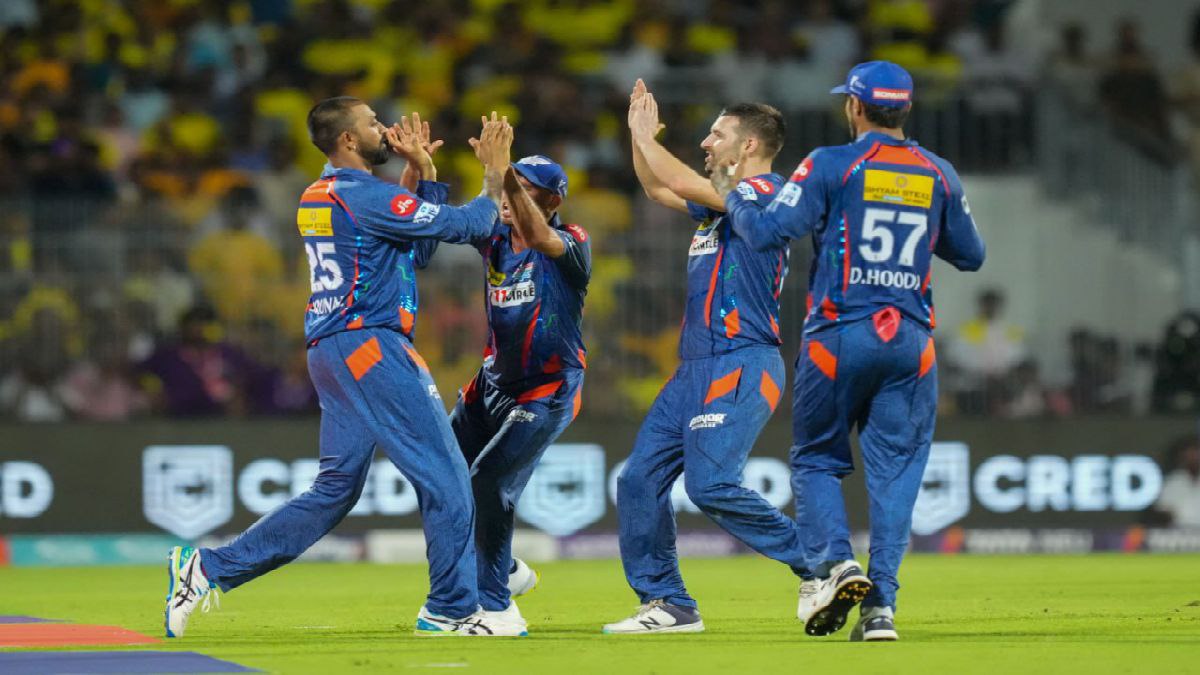 মার্ক উড ও রবি বিষ্ণোই বজায় রাখলেন ধারাবাহিকতা মার্ক উড ও রবি বিষ্ণোই বজায় রাখলেন ধারাবাহিকতা