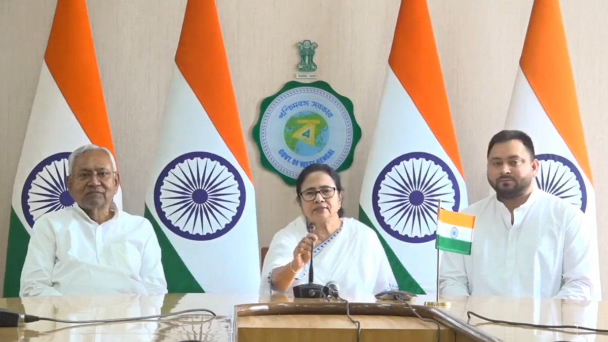 বিরোধী জোটে কংগ্রেসের দাদাগিরি মানবে না তৃণমূল