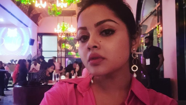 ফের পর্দায় ফিরছেন টেলিভিশনের এই জনপ্রিয় অভিনেত্রী ফের পর্দায় ফিরছেন টেলিভিশনের এই জনপ্রিয় অভিনেত্রী
