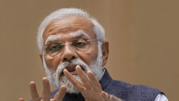 দুর্নীতির কারণগুলির বিরুদ্ধে লড়াই করছে সরকার দুর্নীতির কারণগুলির বিরুদ্ধে লড়াই করছে সরকার