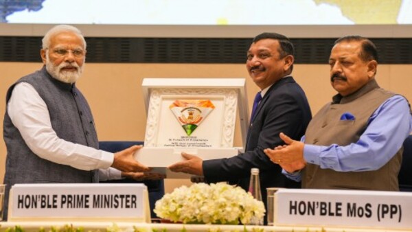 অফিসারদের বিনা বাধায় ব্যবস্থা নিতে নির্দেশ অফিসারদের বিনা বাধায় ব্যবস্থা নিতে নির্দেশ