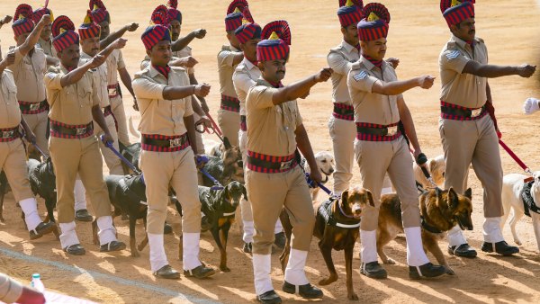 কর্নাটক পুলিশ কর্নাটক পুলিশ
